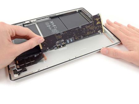 Ремонт материнской платы iPad 2