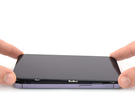 Перепайка микросхемы и устранение ошибки дисплея iPhone 14 Pro Max