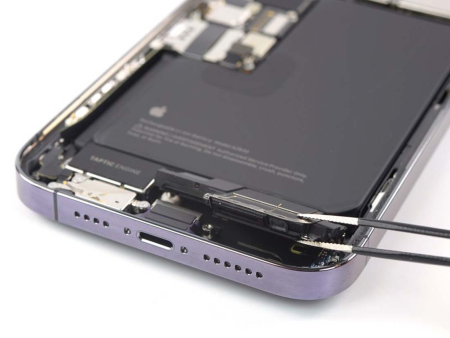 Замена нижнего динамика iPhone 14 Pro Max