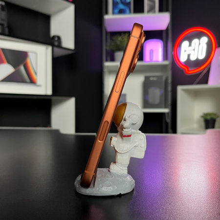 Уценка Apple iPhone 17 Pro 256Gb eSIM Cosmic Orange IMEI: 5529