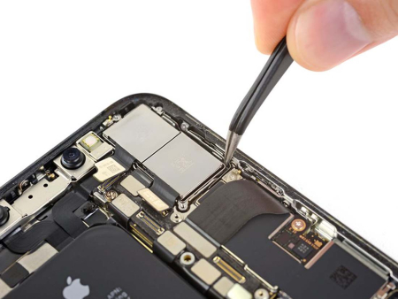 Замена антенны Wi-Fi / GSM iPhone XR